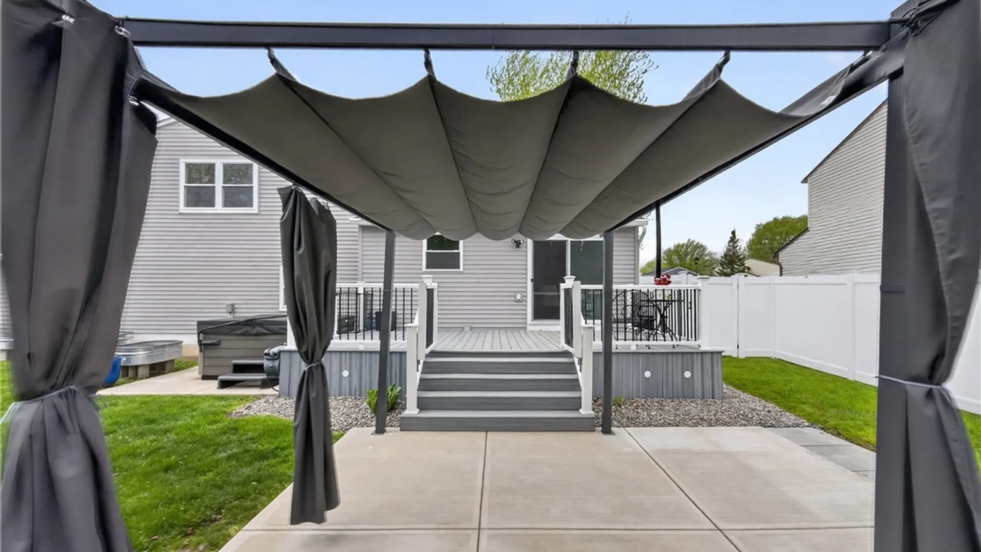 Property at 4084 Sweet Gum Ln, Clay, NY 13090 42