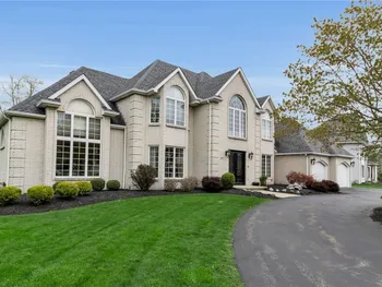 200 Halston Parkway, Amherst, NY 14051