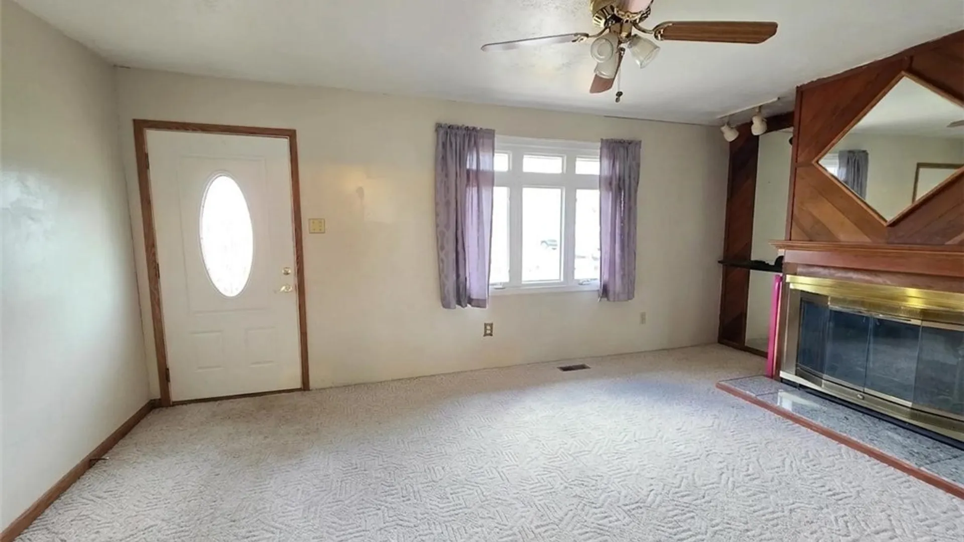 Property at 24 La Salle Court, Grand Island, NY 14072 10