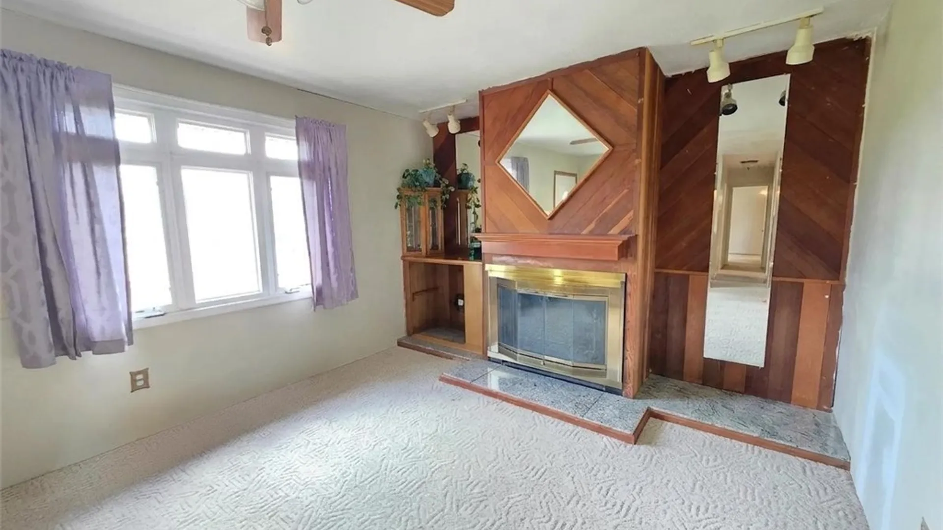 Property at 24 La Salle Court, Grand Island, NY 14072 11