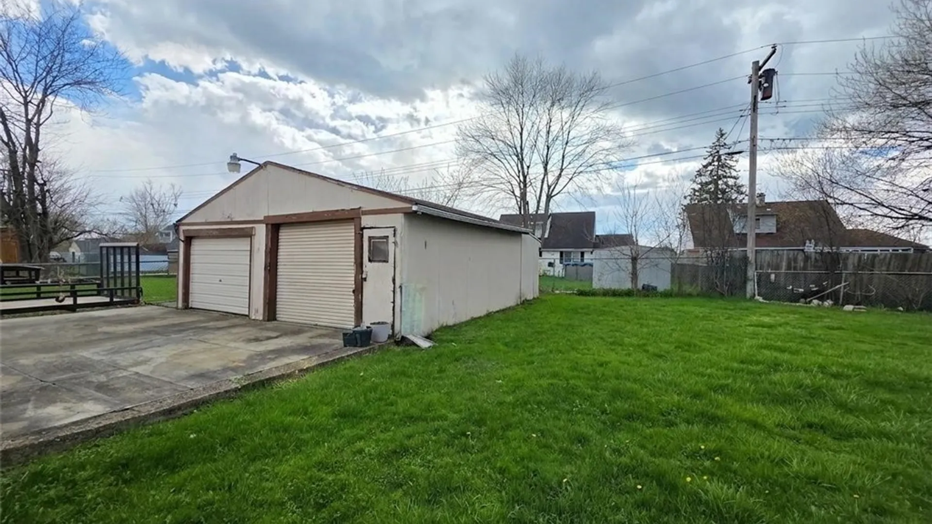 Property at 24 La Salle Court, Grand Island, NY 14072 20