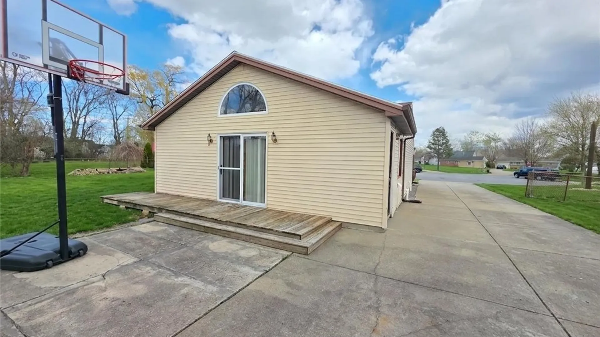 Property at 24 La Salle Court, Grand Island, NY 14072 21
