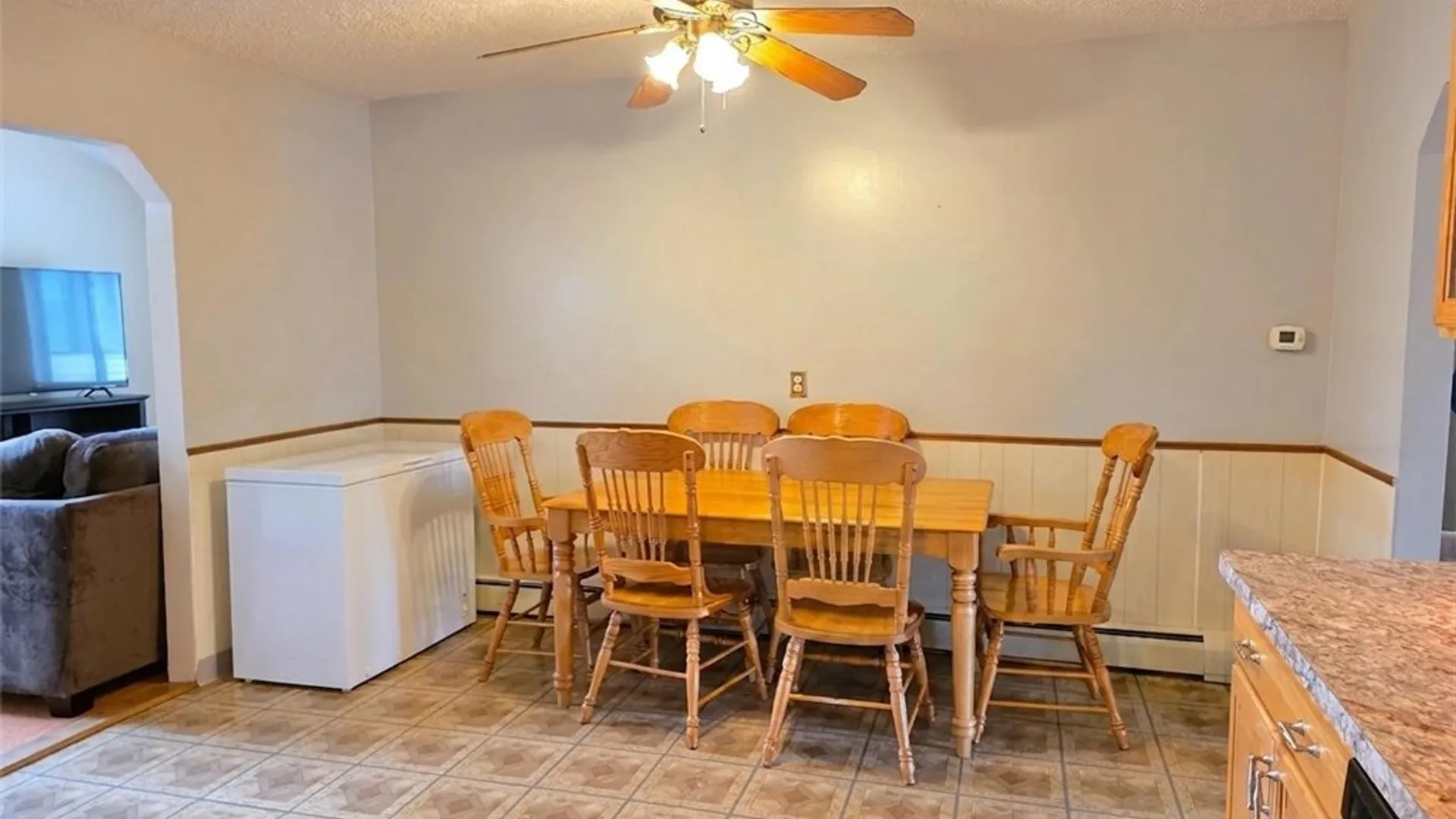 Property at 24 La Salle Court, Grand Island, NY 14072 6