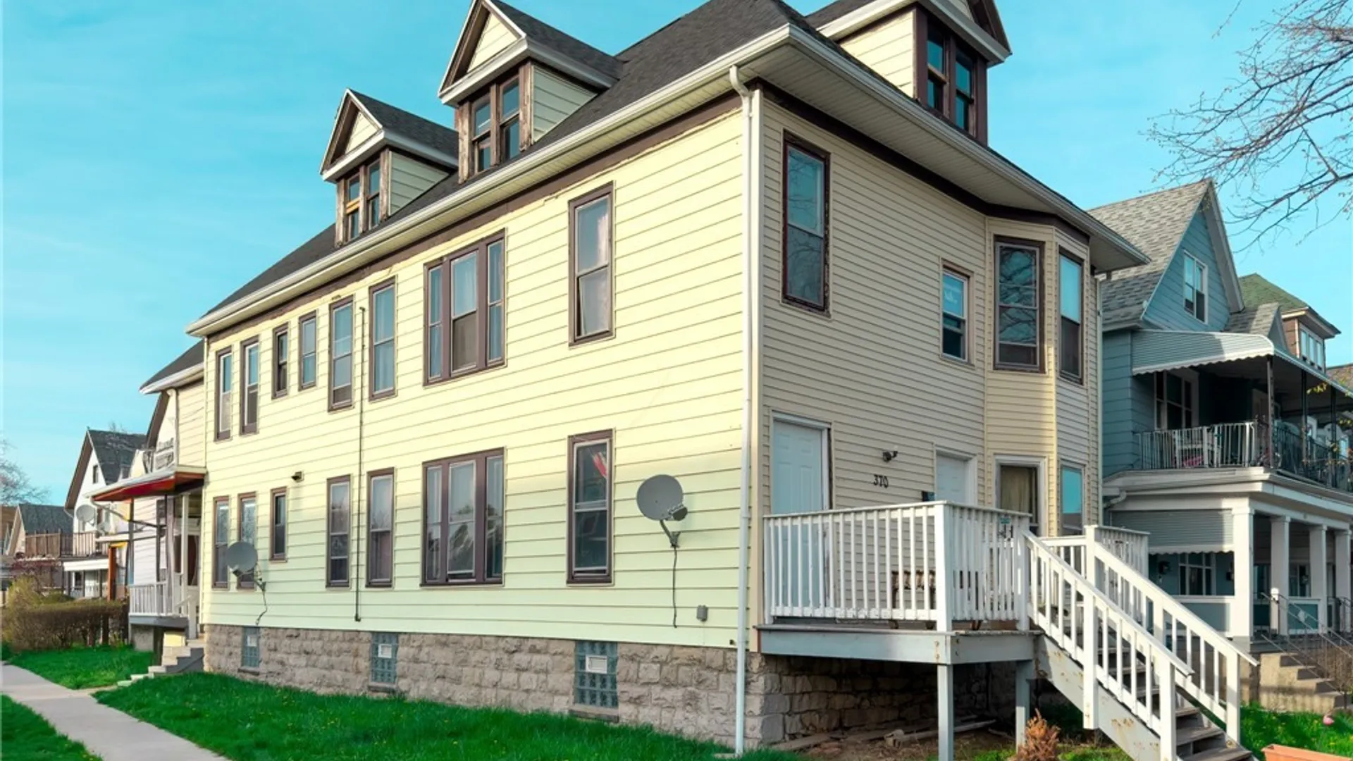 Property at 370 Breckenridge Street, Buffalo, NY 14213 2