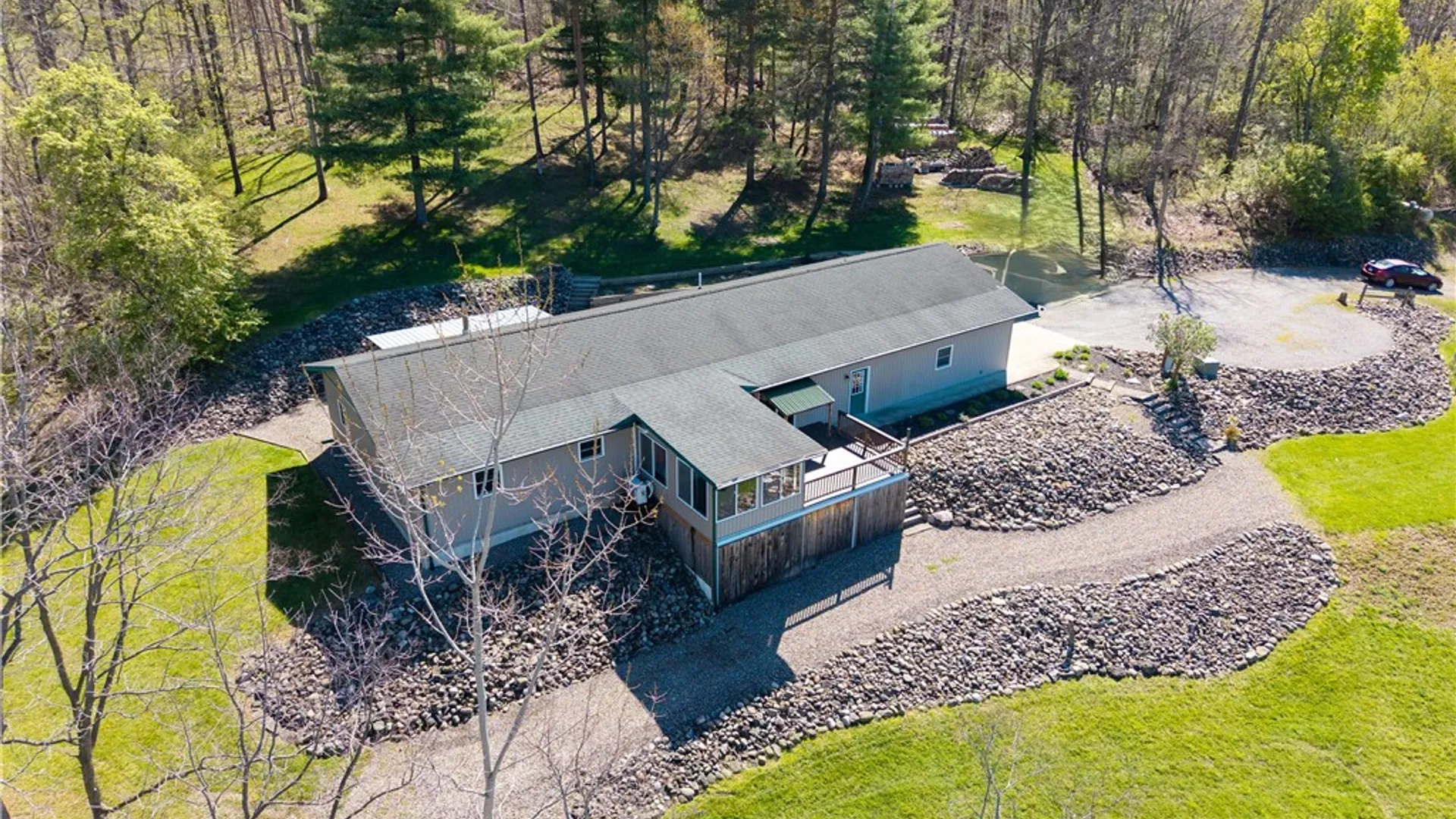 Property at 8917 Groveland Station Road, Sparta, NY 14437 3