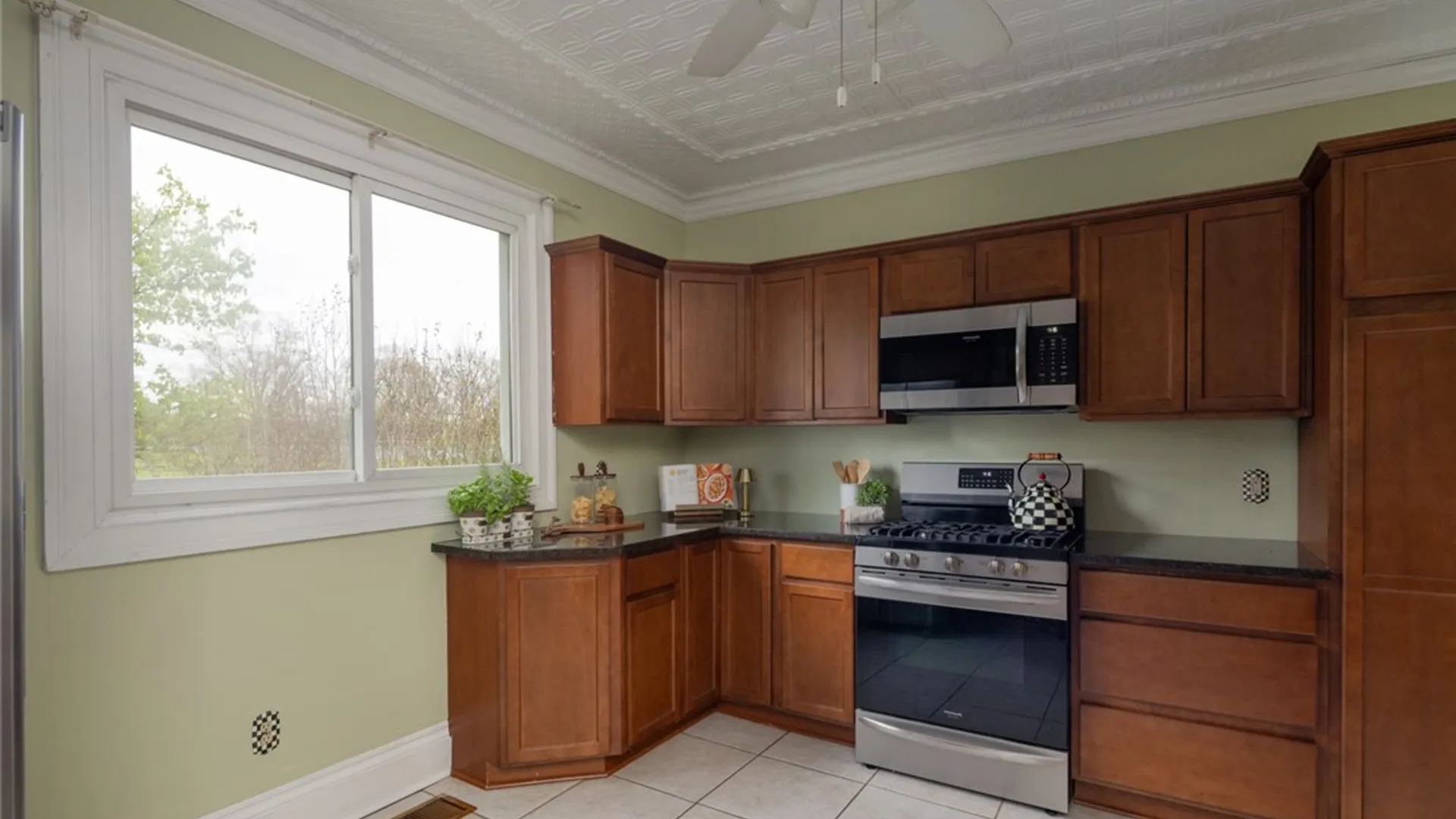 Property at 27 Riverside Street, Rochester, NY 14613 18
