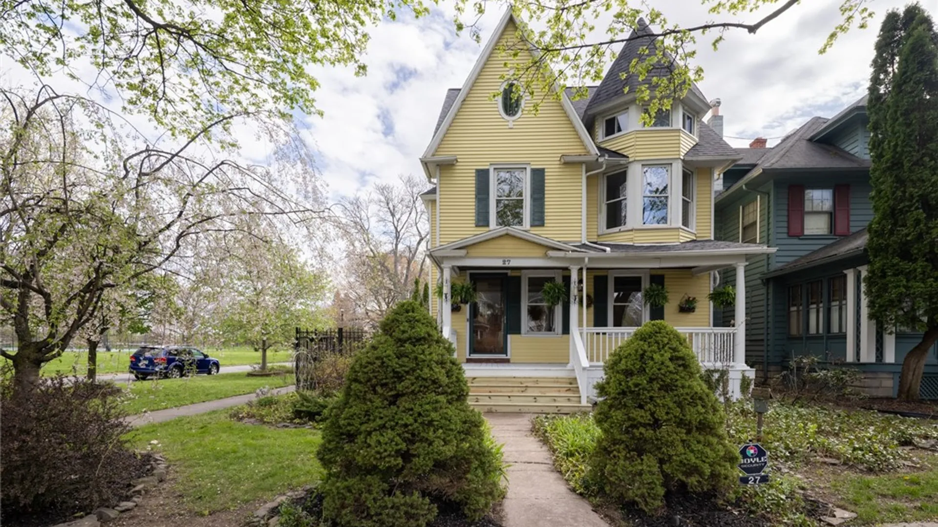 Property at 27 Riverside Street, Rochester, NY 14613 2
