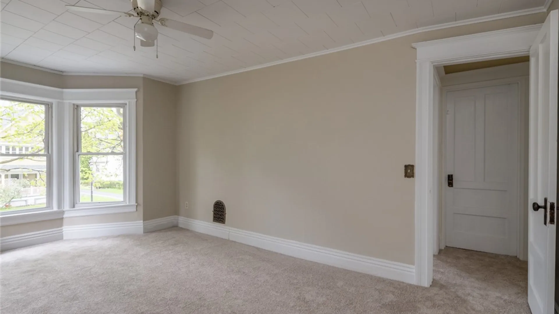 Property at 27 Riverside Street, Rochester, NY 14613 22