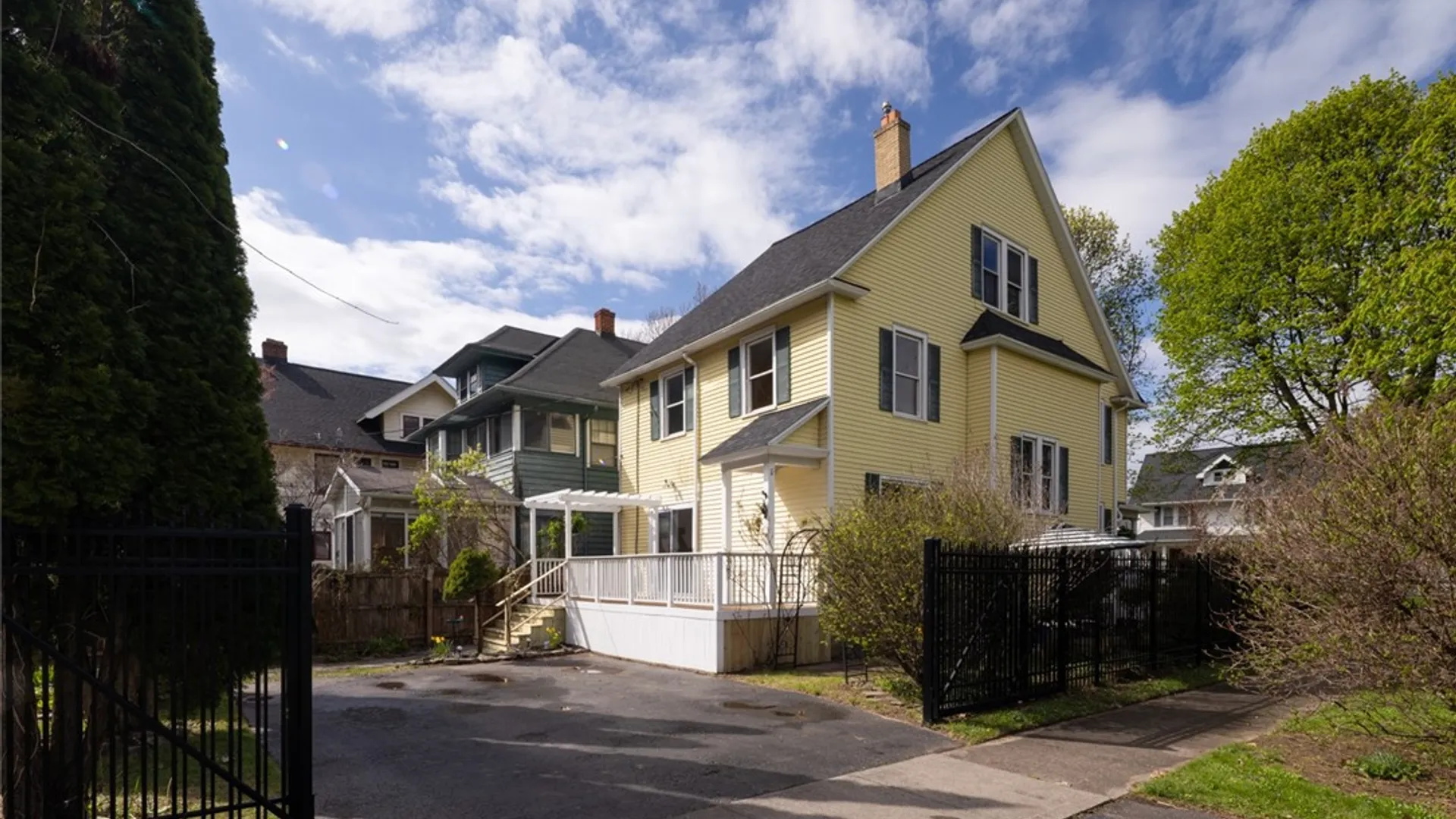 Property at 27 Riverside Street, Rochester, NY 14613 47