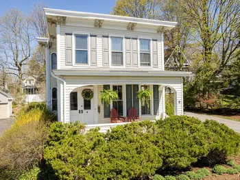 Property at 6 Elizabeth Street, Skaneateles, NY 13152