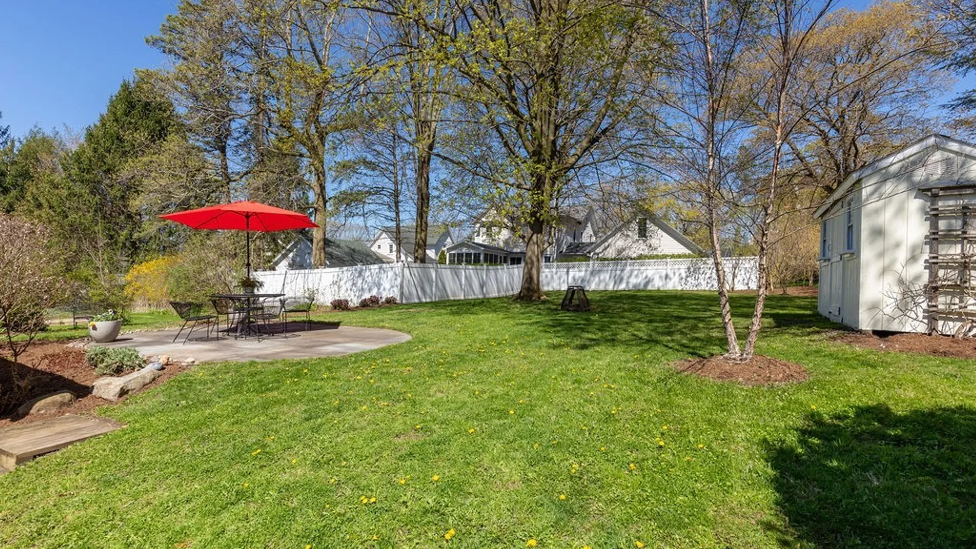 Property at 6 Elizabeth Street, Skaneateles, NY 13152 3