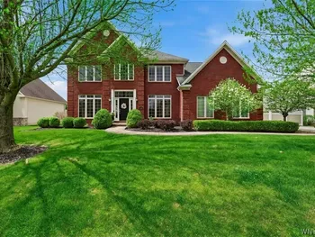 Property at 158 Covent Garden Lane, Amherst, NY 14221