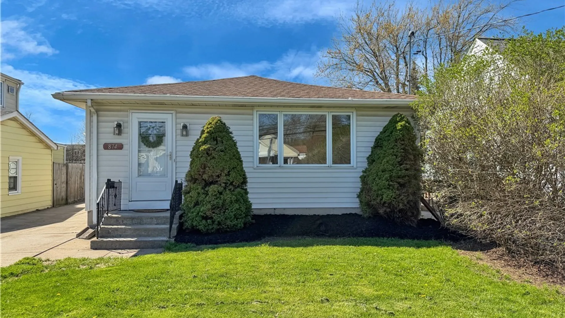 Property at 874 Beach Road, Cheektowaga, NY 14225 2
