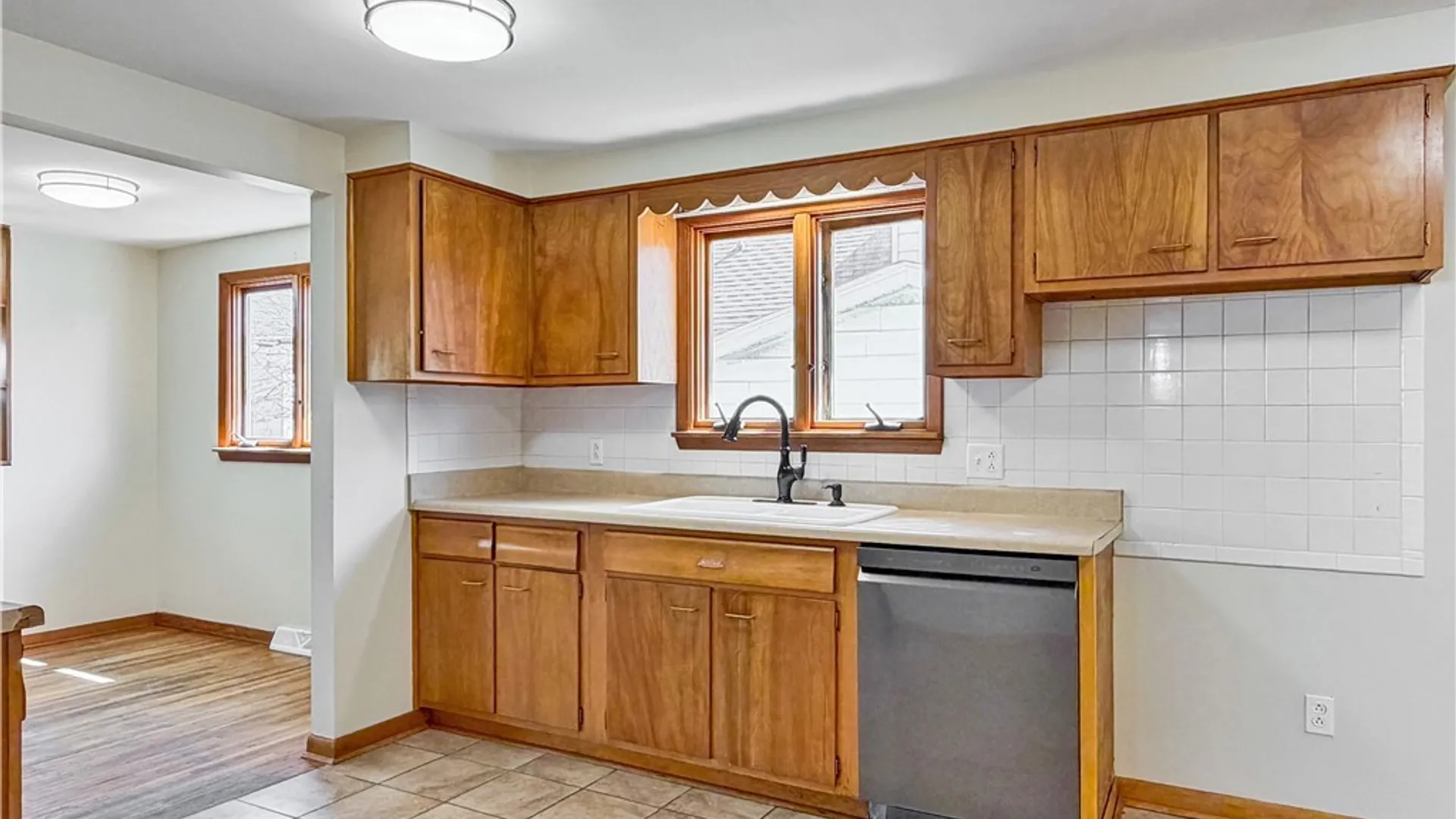 Property at 874 Beach Road, Cheektowaga, NY 14225 21