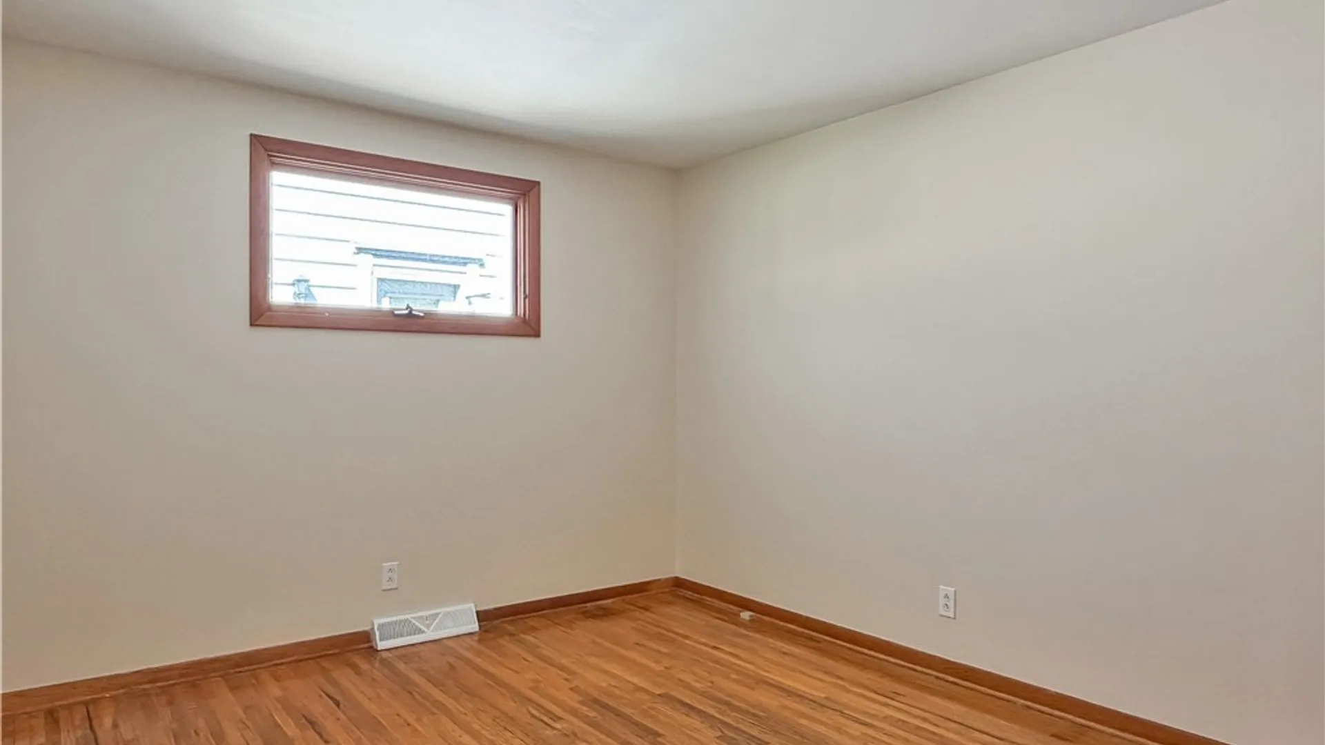 Property at 874 Beach Road, Cheektowaga, NY 14225 22
