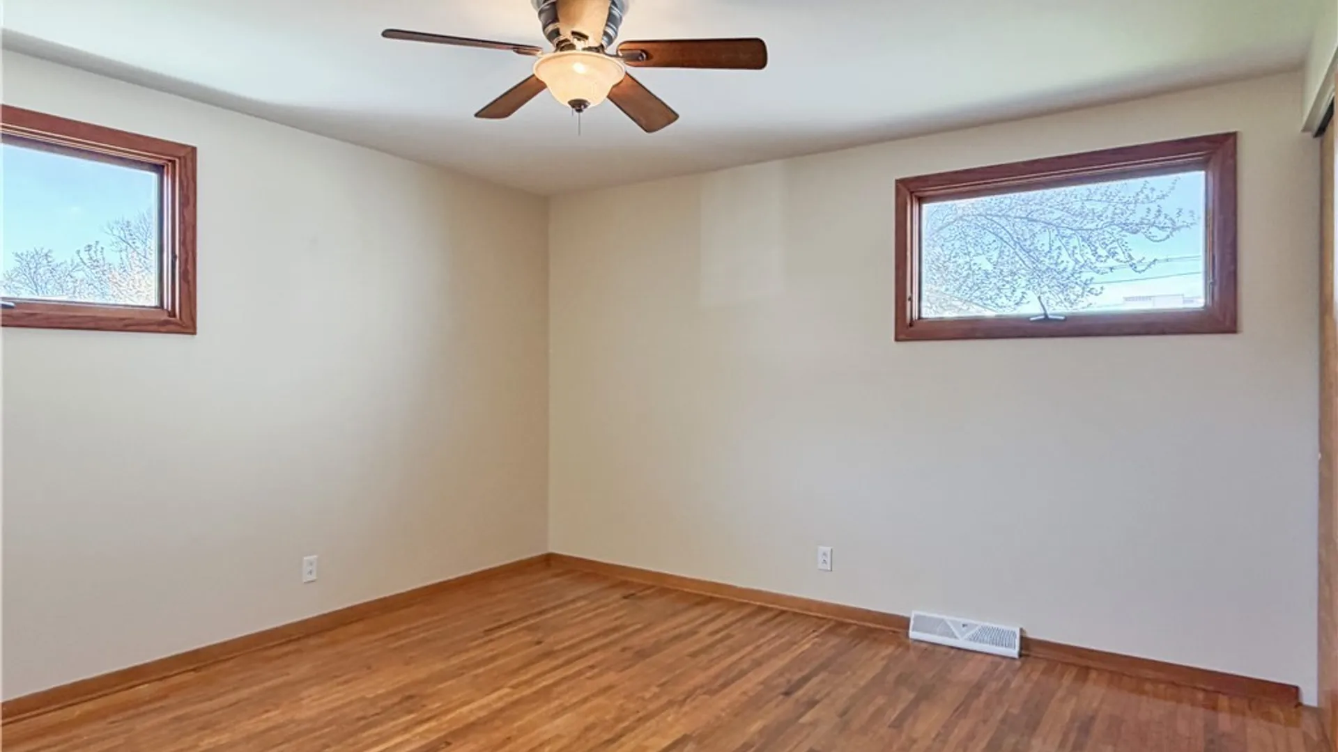 Property at 874 Beach Road, Cheektowaga, NY 14225 30