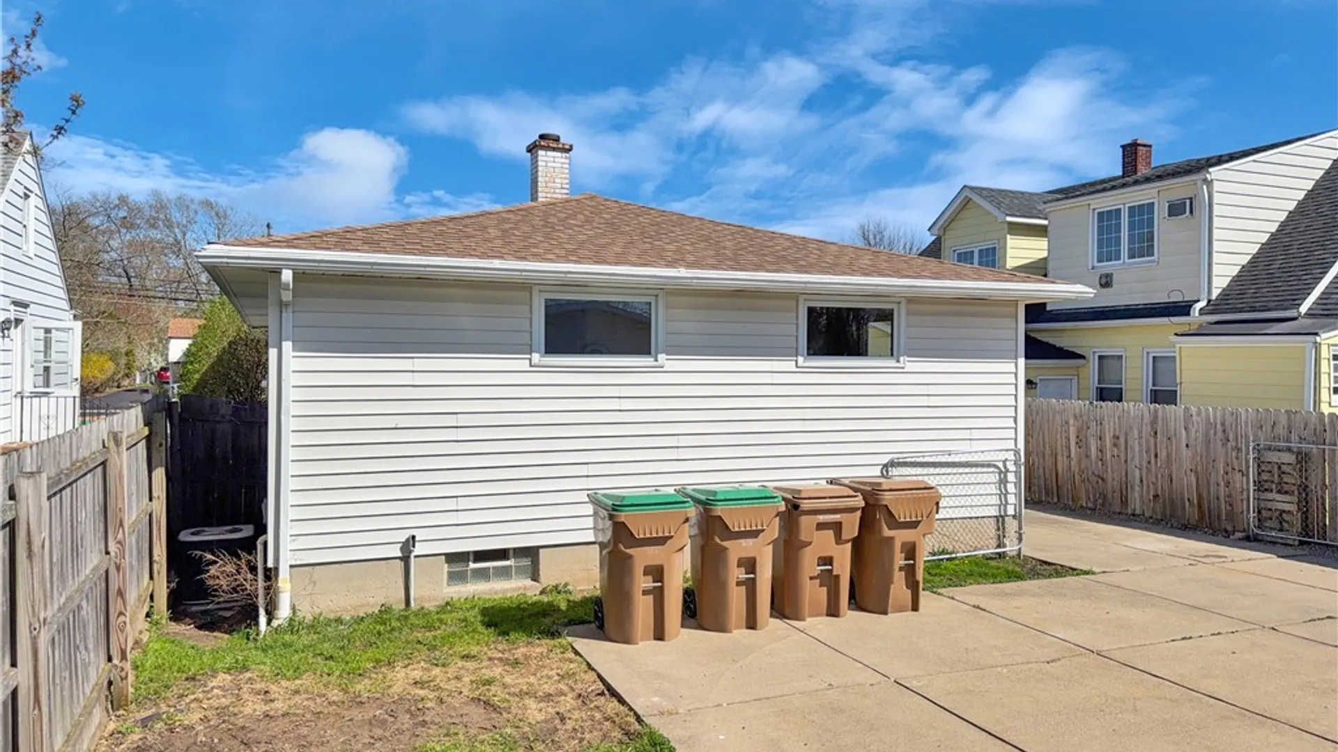 Property at 874 Beach Road, Cheektowaga, NY 14225 5