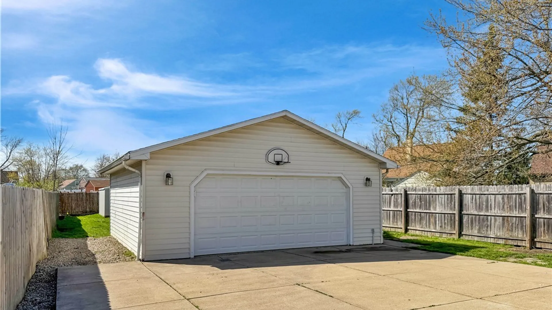 Property at 874 Beach Road, Cheektowaga, NY 14225 6
