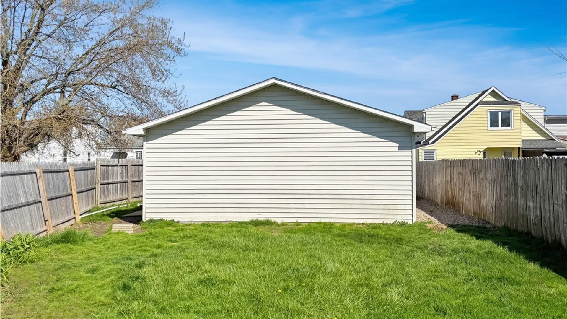 Property at 874 Beach Road, Cheektowaga, NY 14225 9