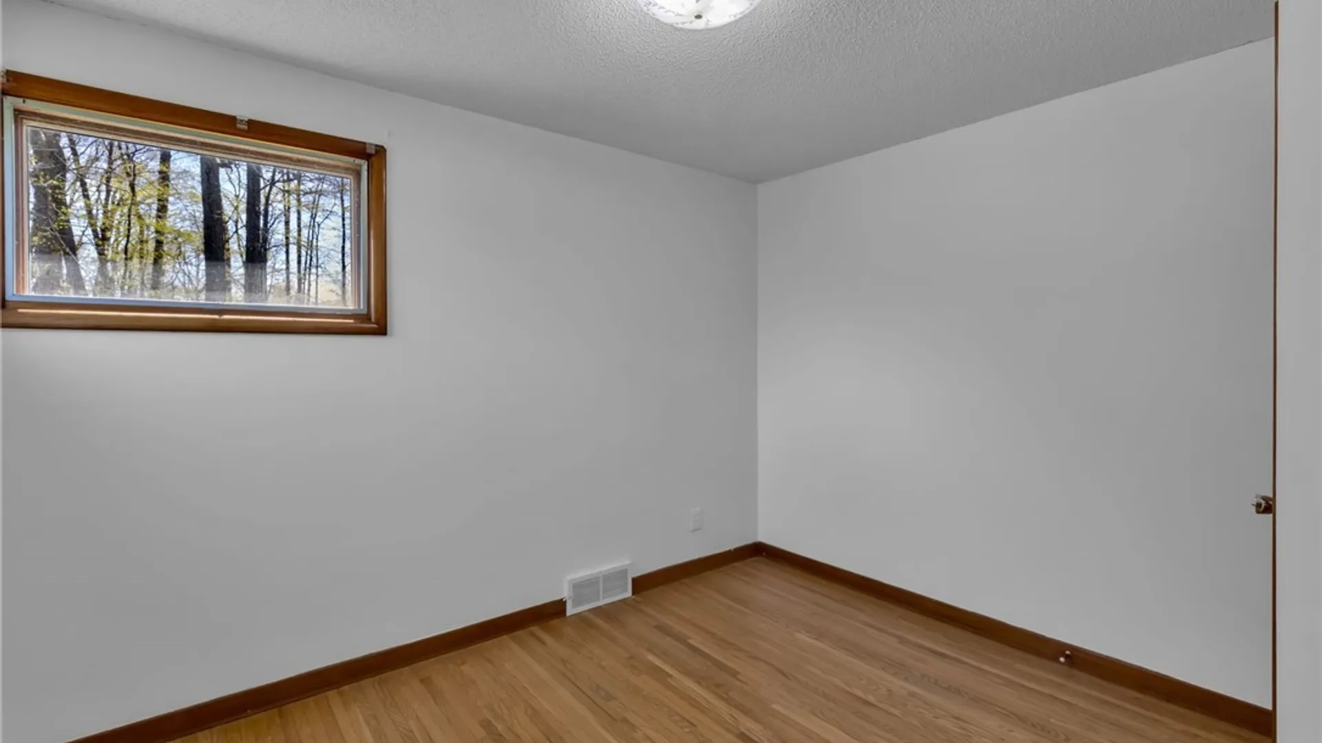 Property at 7375 Saint Joseph Road, Niagara, NY 14304 29