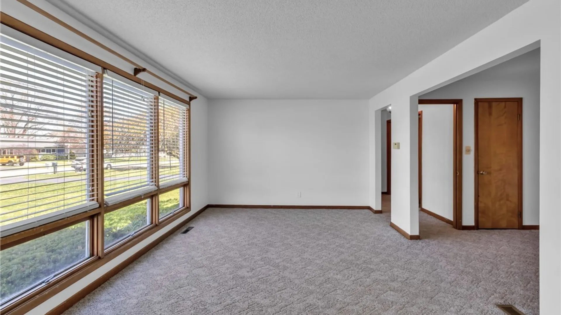 Property at 7375 Saint Joseph Road, Niagara, NY 14304 4