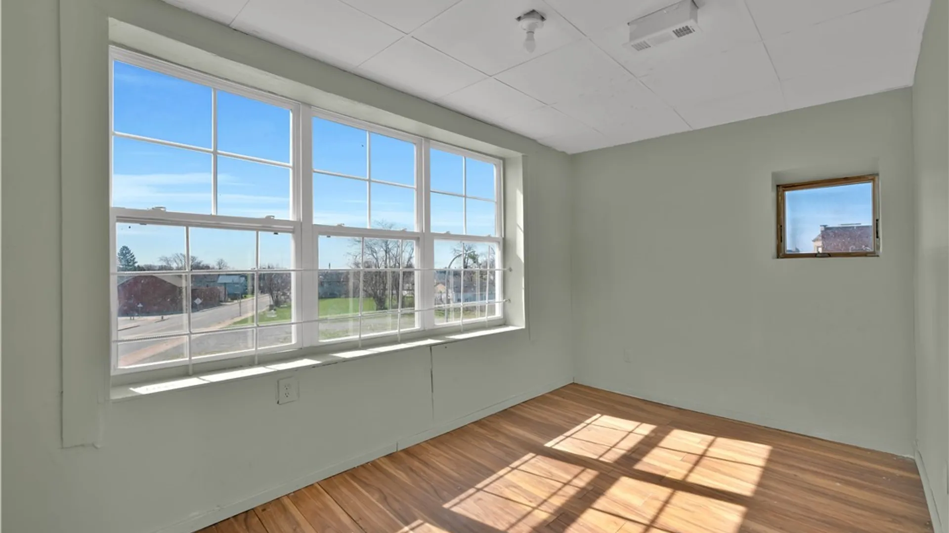 Property at 592 Genesee Street, Buffalo, NY 14204 6