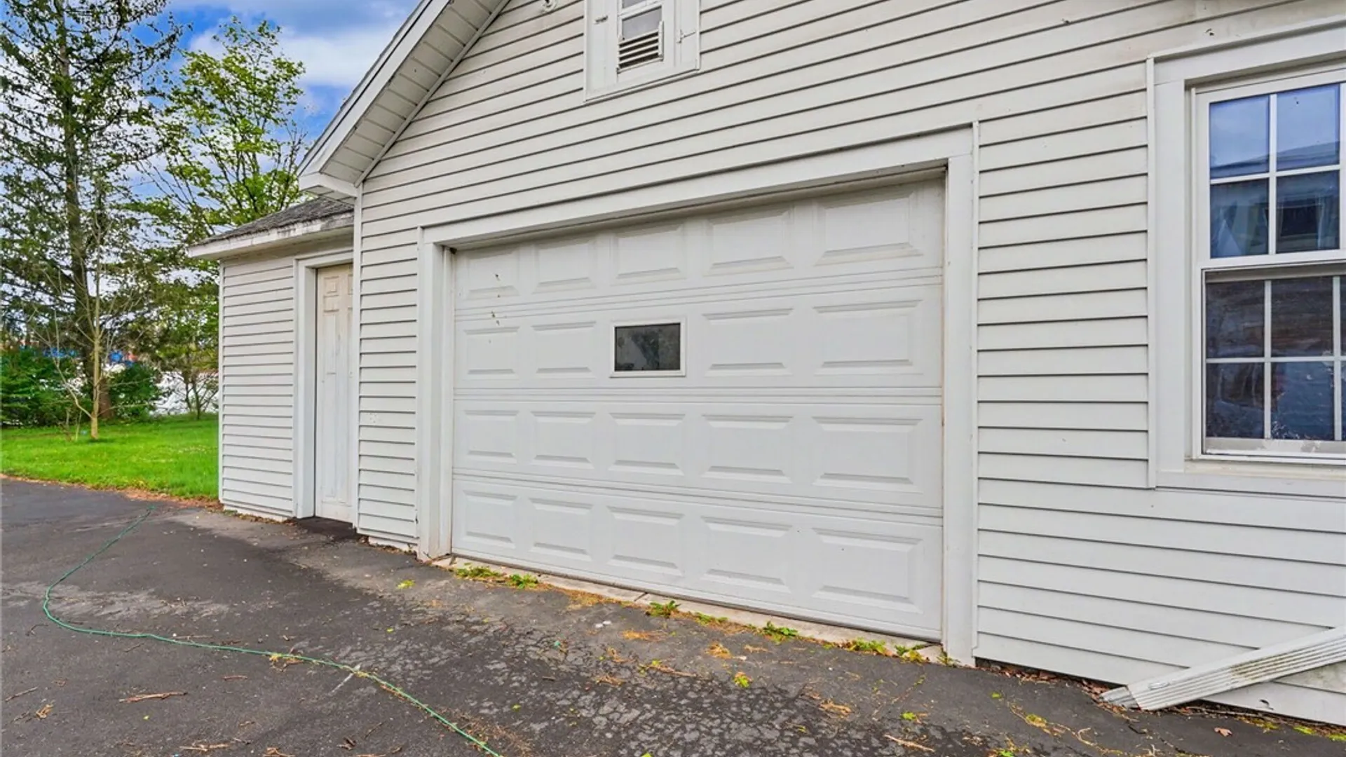 Property at 31 Pearl Street, Holland, NY 14080 25