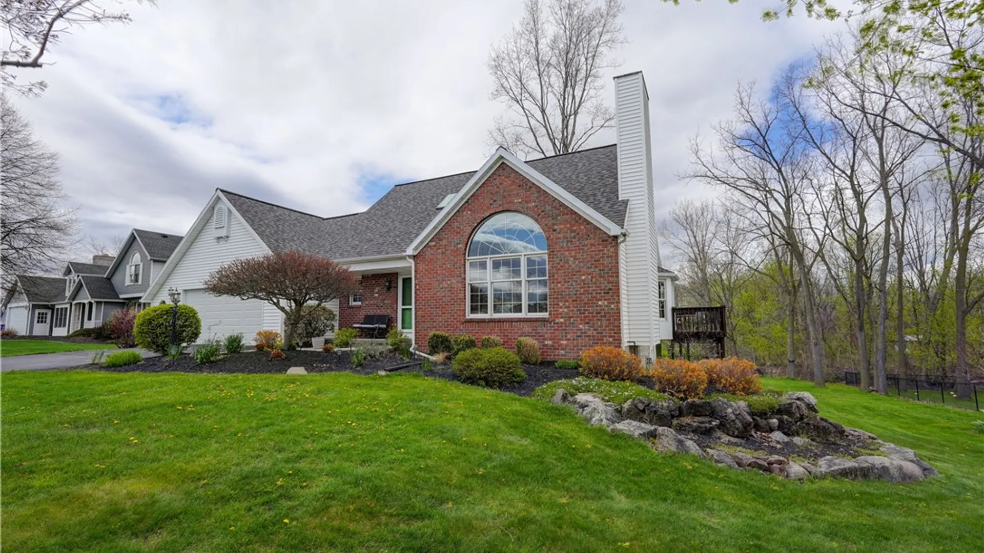 Property at 30 Walnut Hill Drive, Parma, NY 14559 2