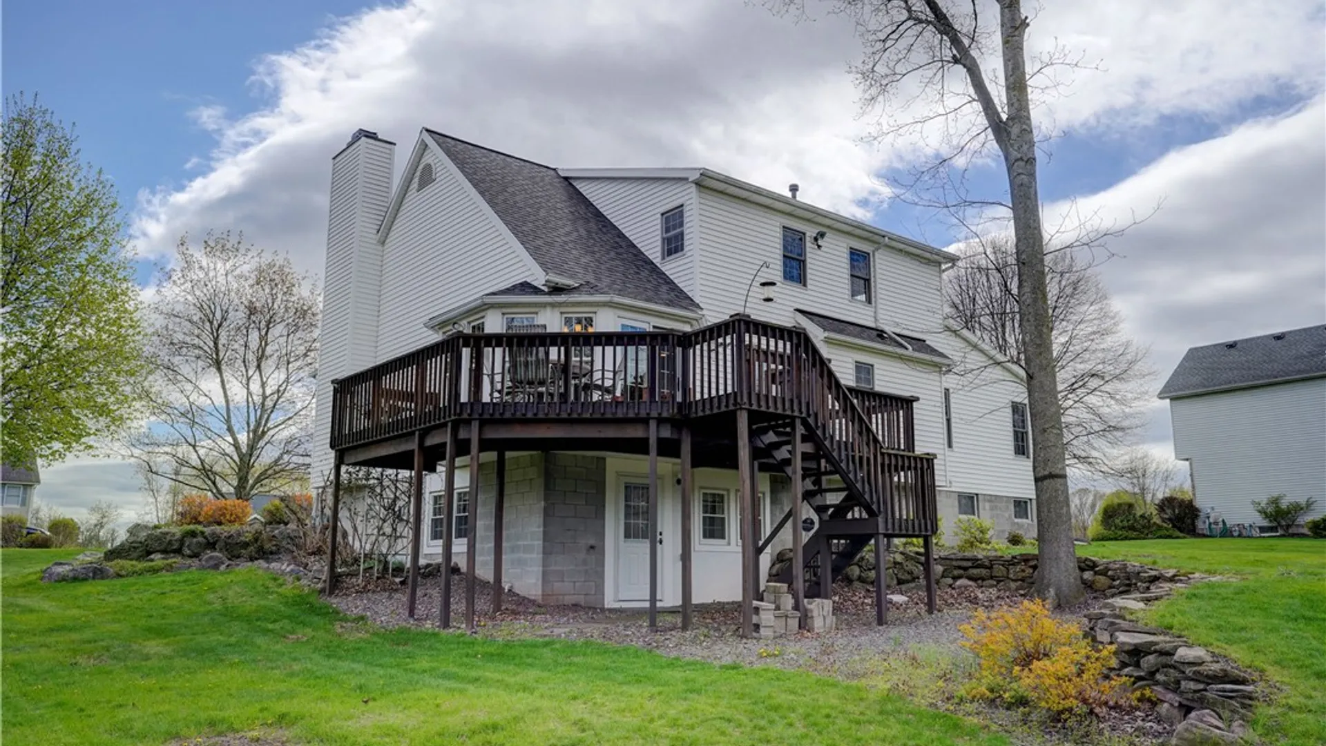 Property at 30 Walnut Hill Drive, Parma, NY 14559 3
