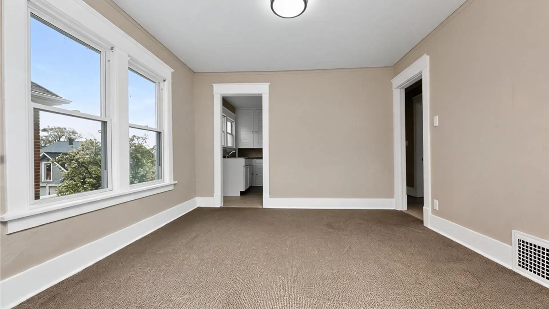 Property at 2463 South Avenue, Niagara Falls, NY 14305 9