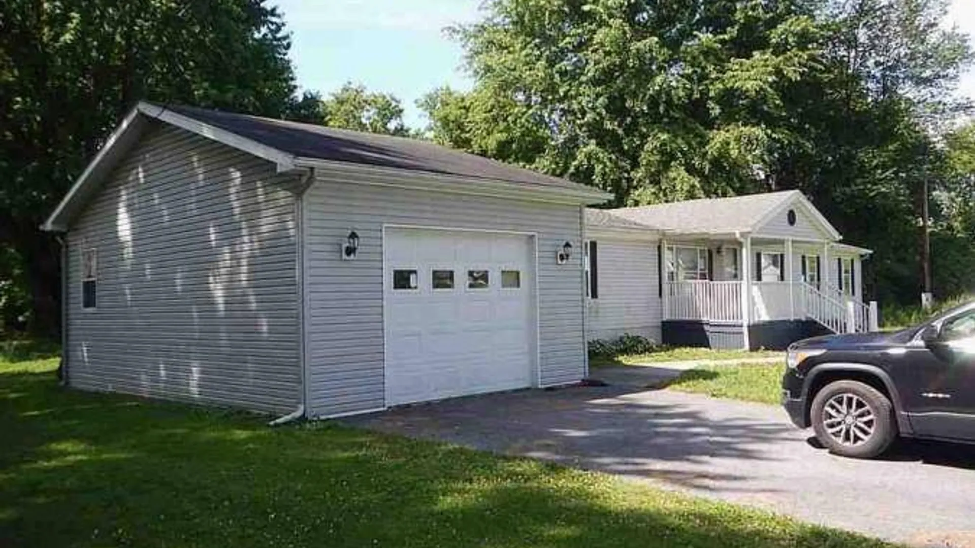 Property at 23604 Hyacres Rd, Calcium, NY 13616 2