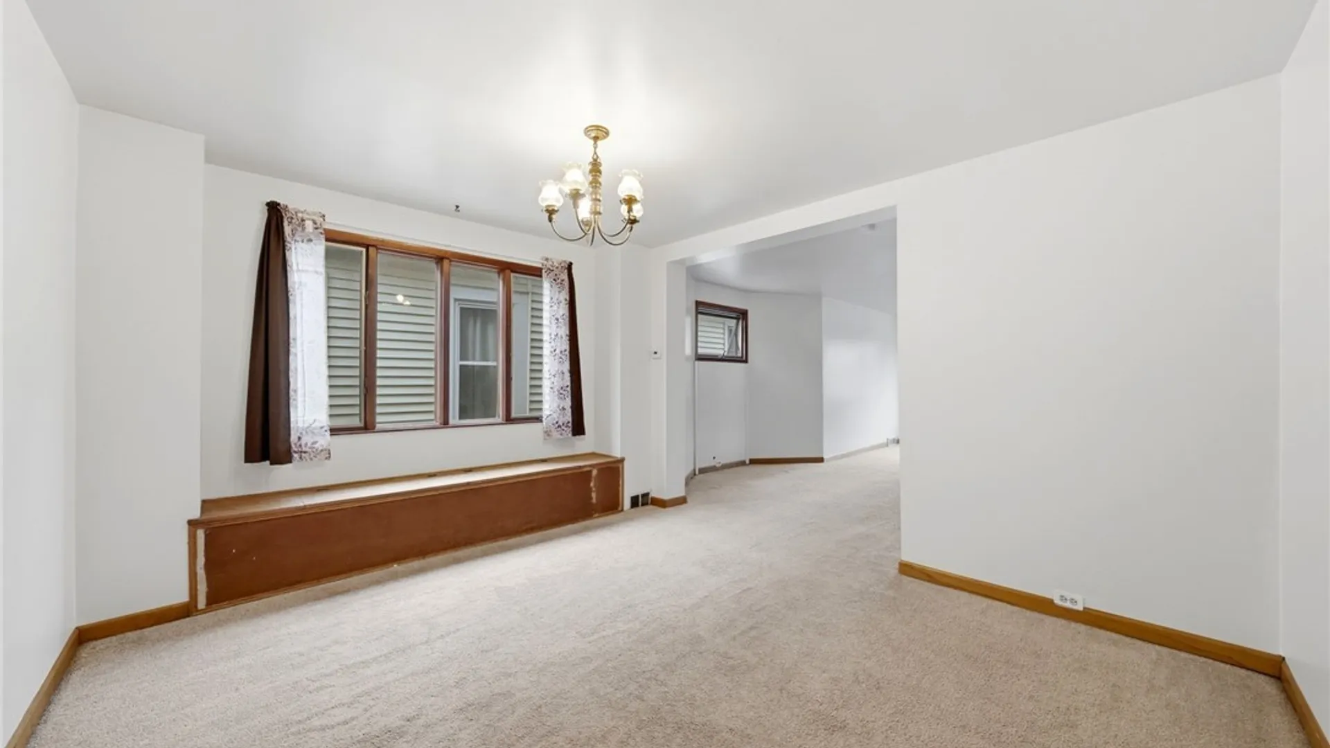 Property at 421 Delavan Avenue, Buffalo, NY 14213 13