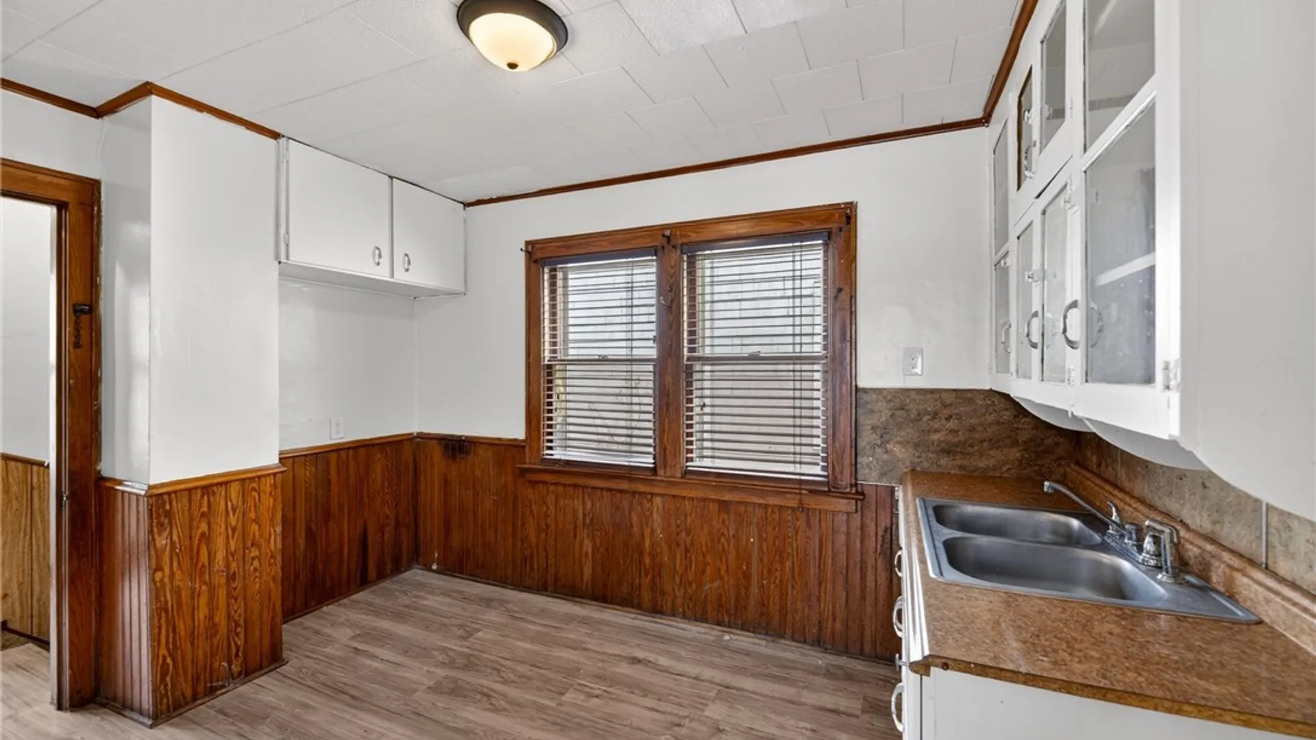 Property at 504 Hewitt Avenue, Buffalo, NY 14215 12