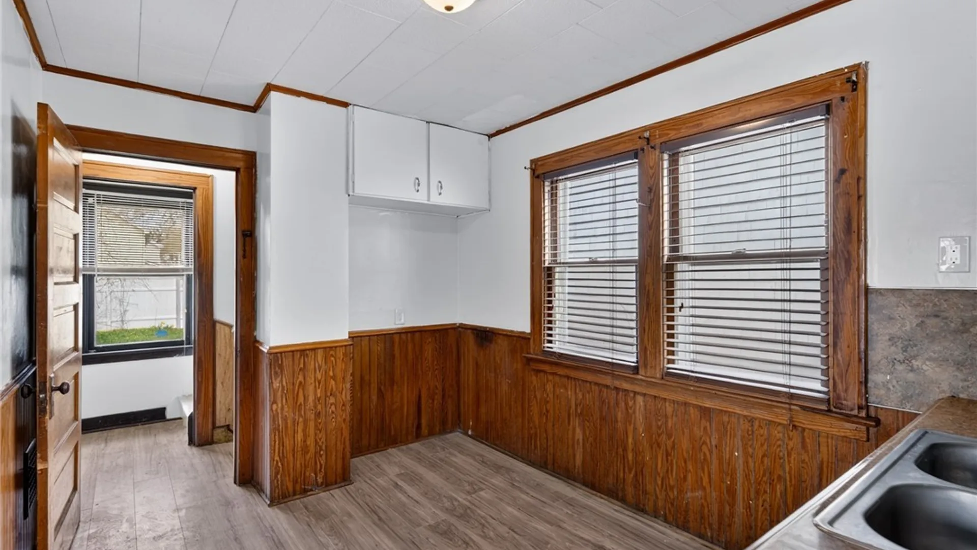 Property at 504 Hewitt Avenue, Buffalo, NY 14215 14