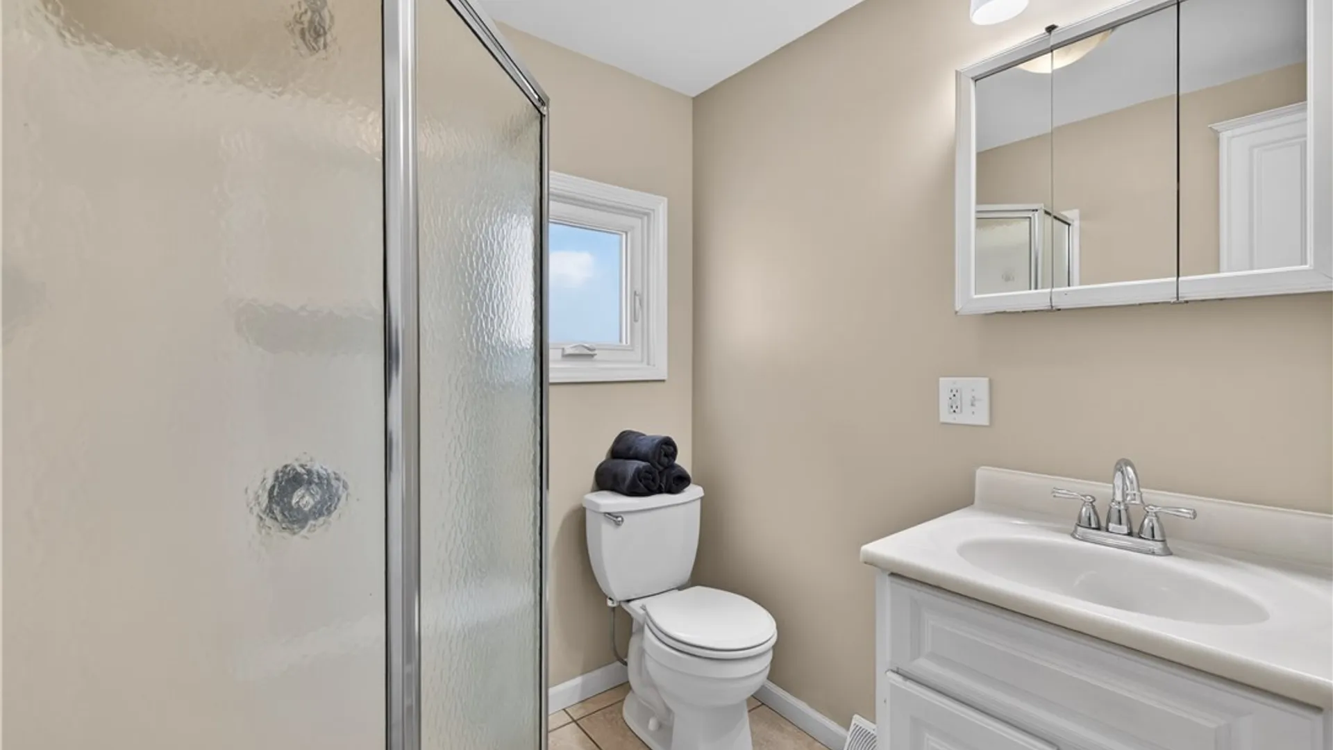 Property at 63 Princeton Place, Buffalo, NY 14210 14