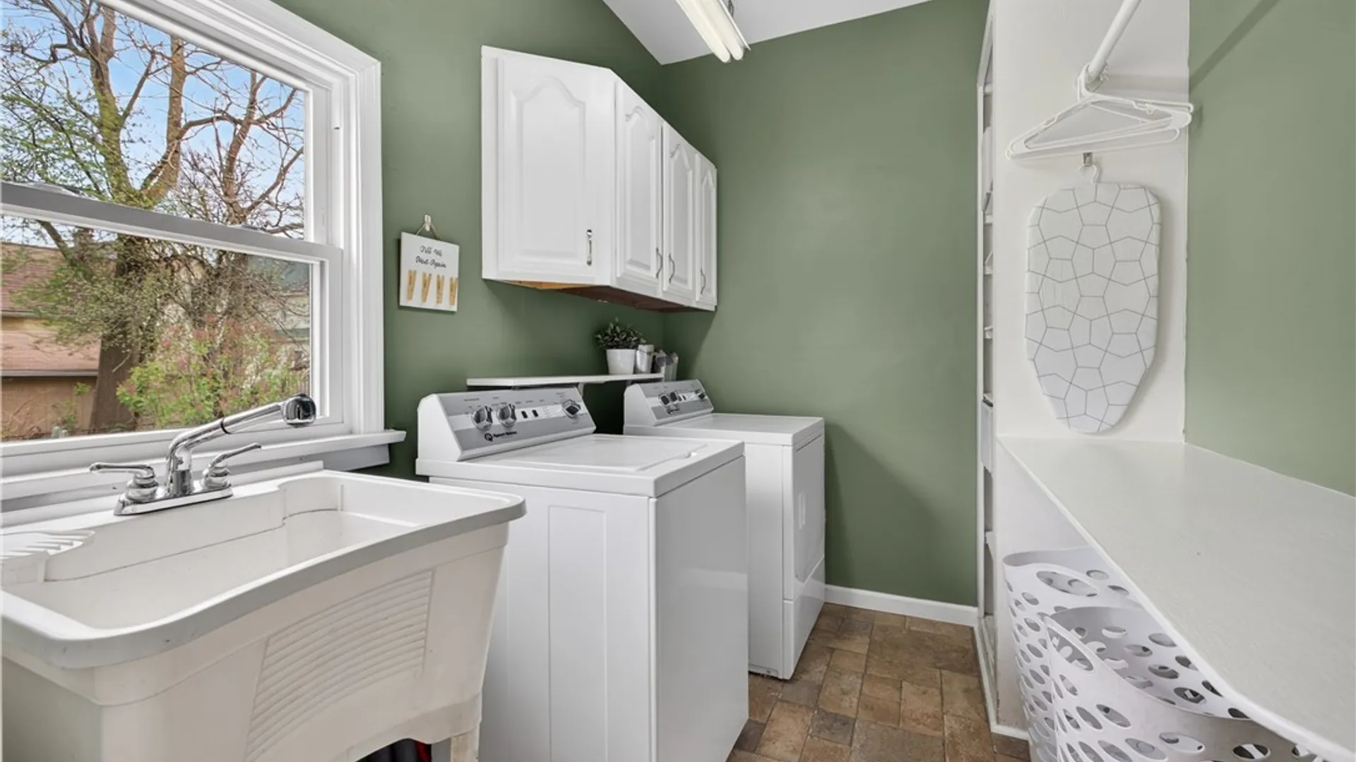 Property at 63 Princeton Place, Buffalo, NY 14210 22