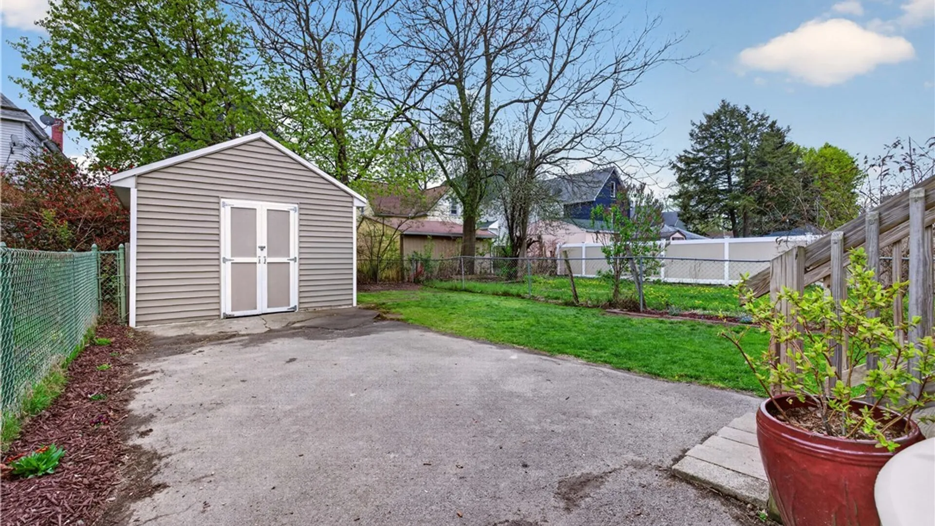 Property at 63 Princeton Place, Buffalo, NY 14210 41