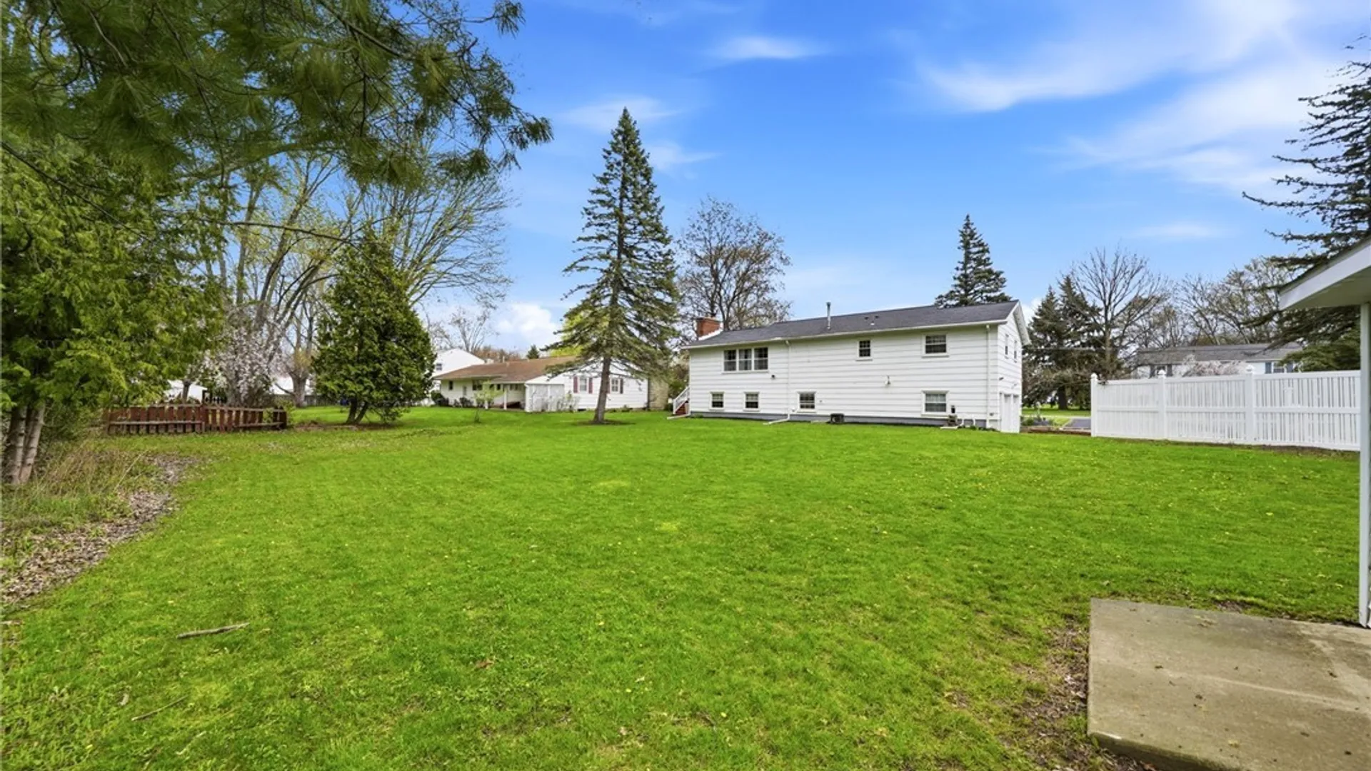 Property at 4660 Apple Drive, Lewiston, NY 14092 45