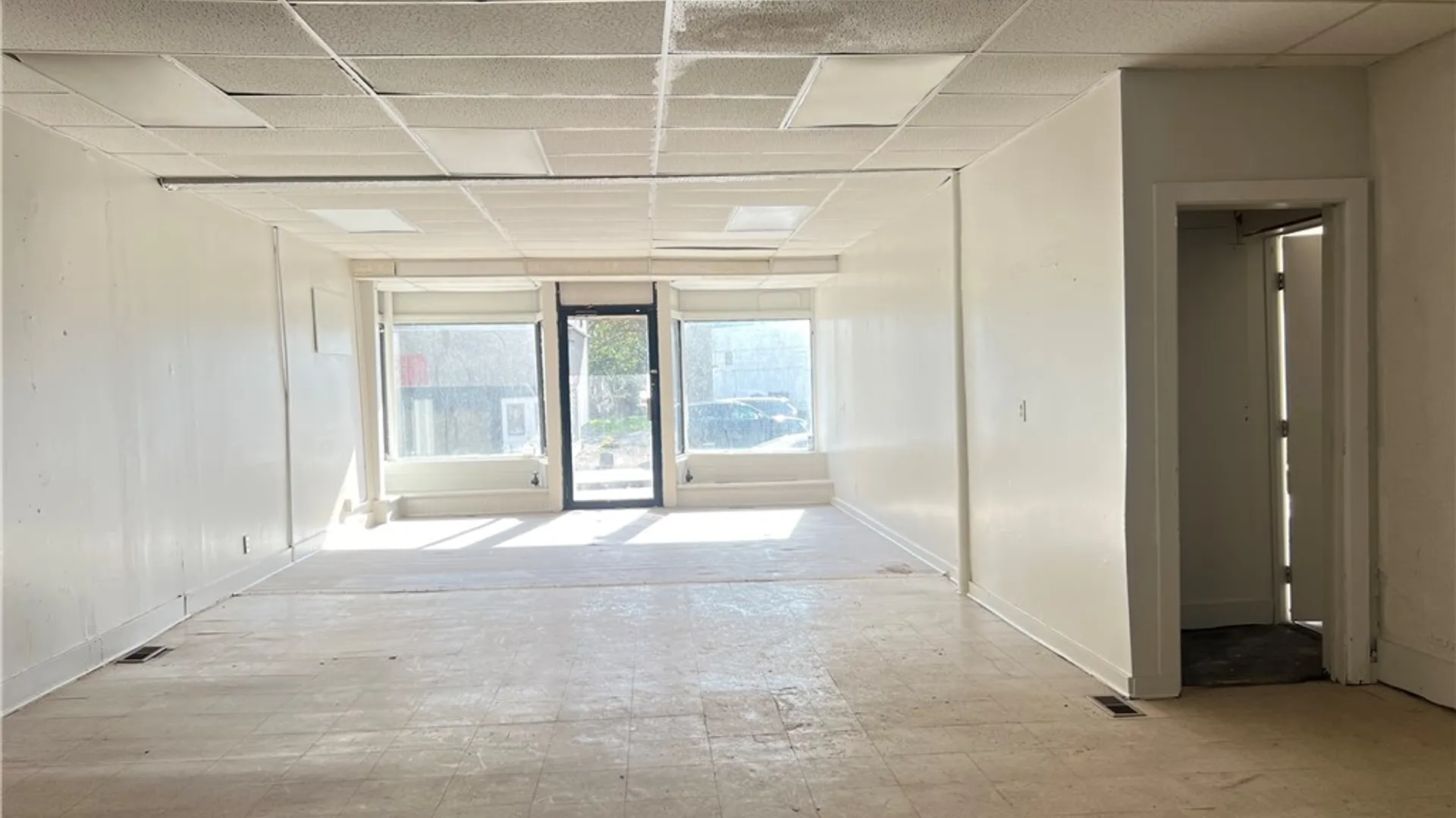 Property at 515 Dewey Avenue, Rochester, NY 14613 3