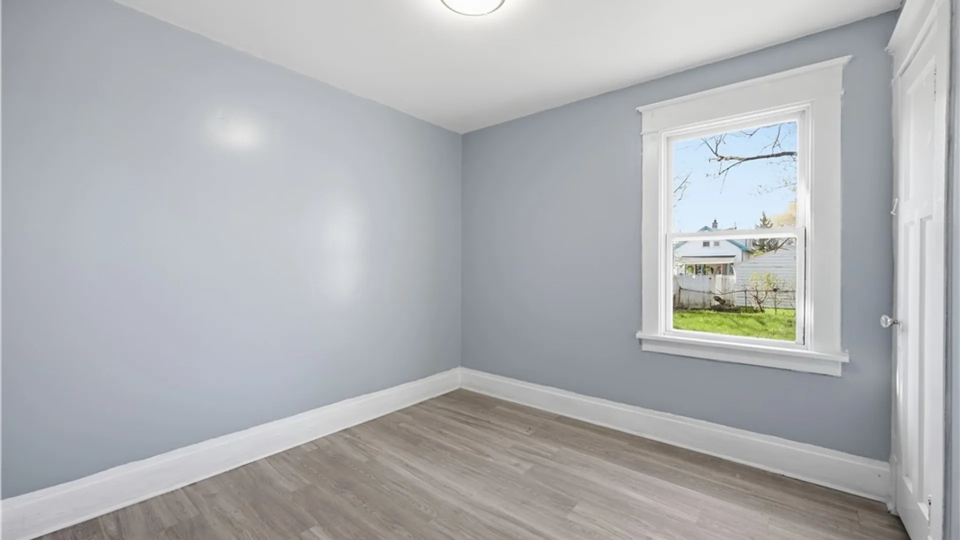 Property at 27 Connelly Avenue, Buffalo, NY 14215 21