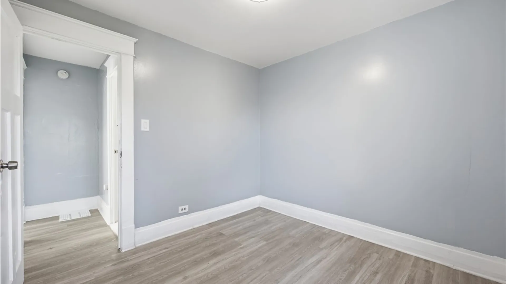 Property at 27 Connelly Avenue, Buffalo, NY 14215 22