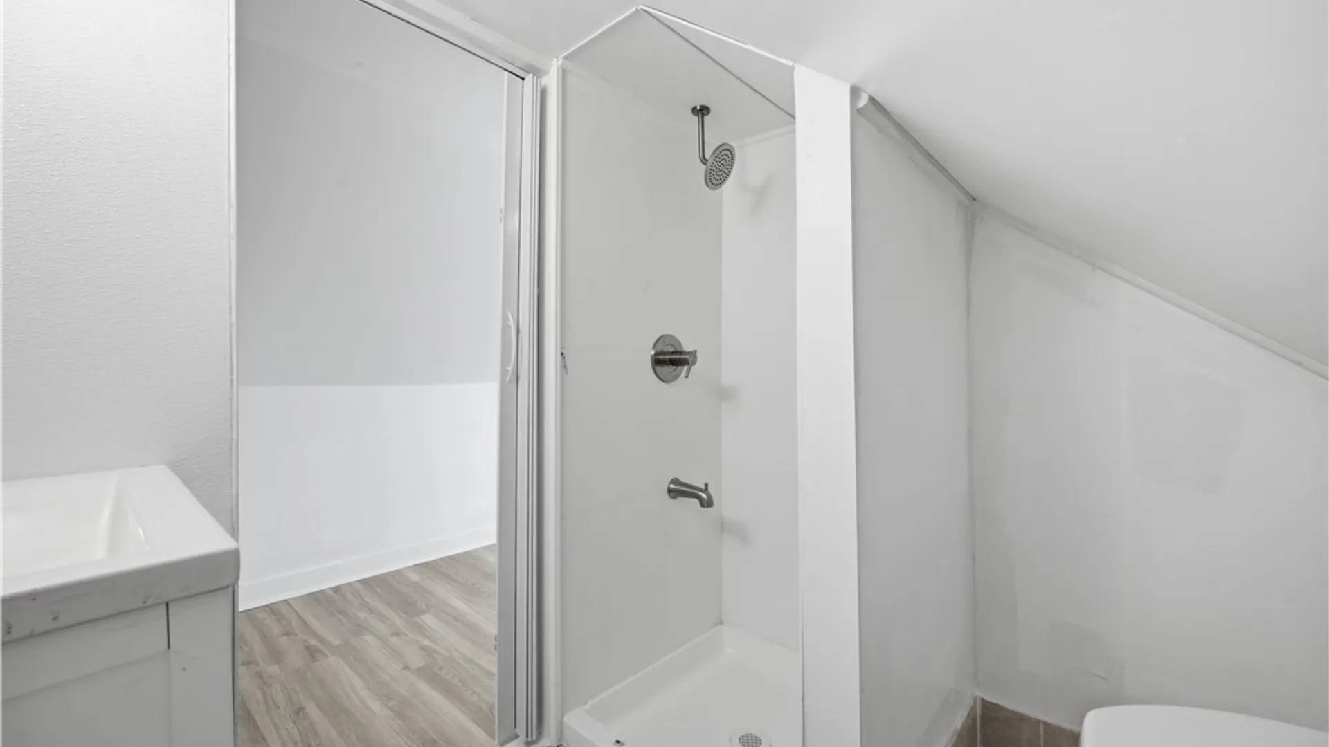 Property at 27 Connelly Avenue, Buffalo, NY 14215 34