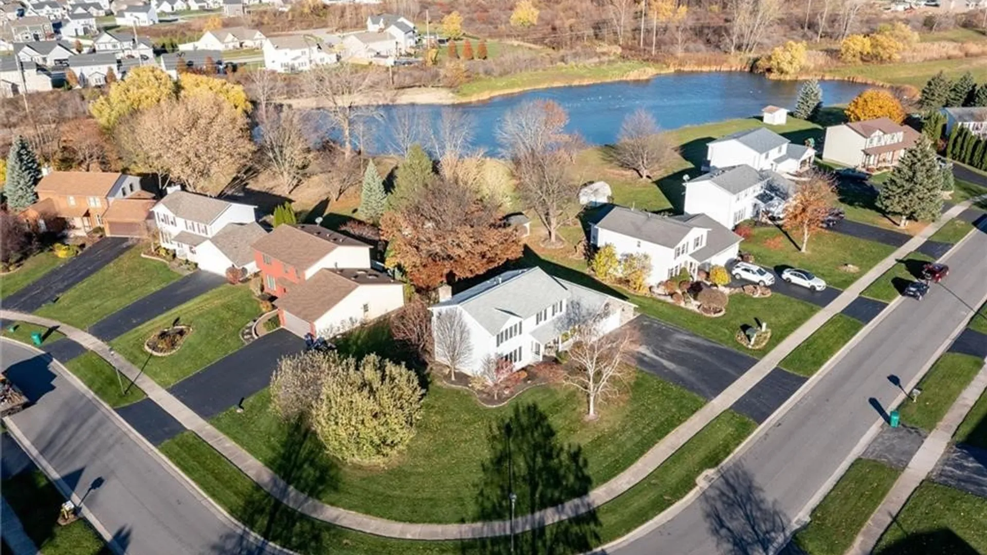 Property at 276 Crosby Lane, Greece, NY 14612 44