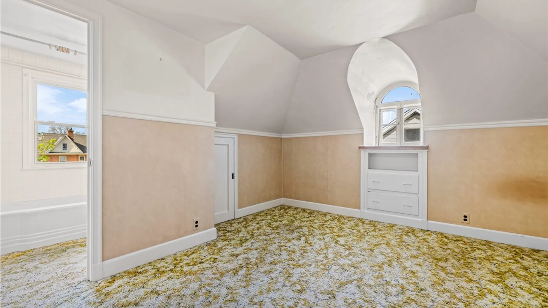 Property at 178 Deerhurst Park Boulevard, Tonawanda, NY 14217 29