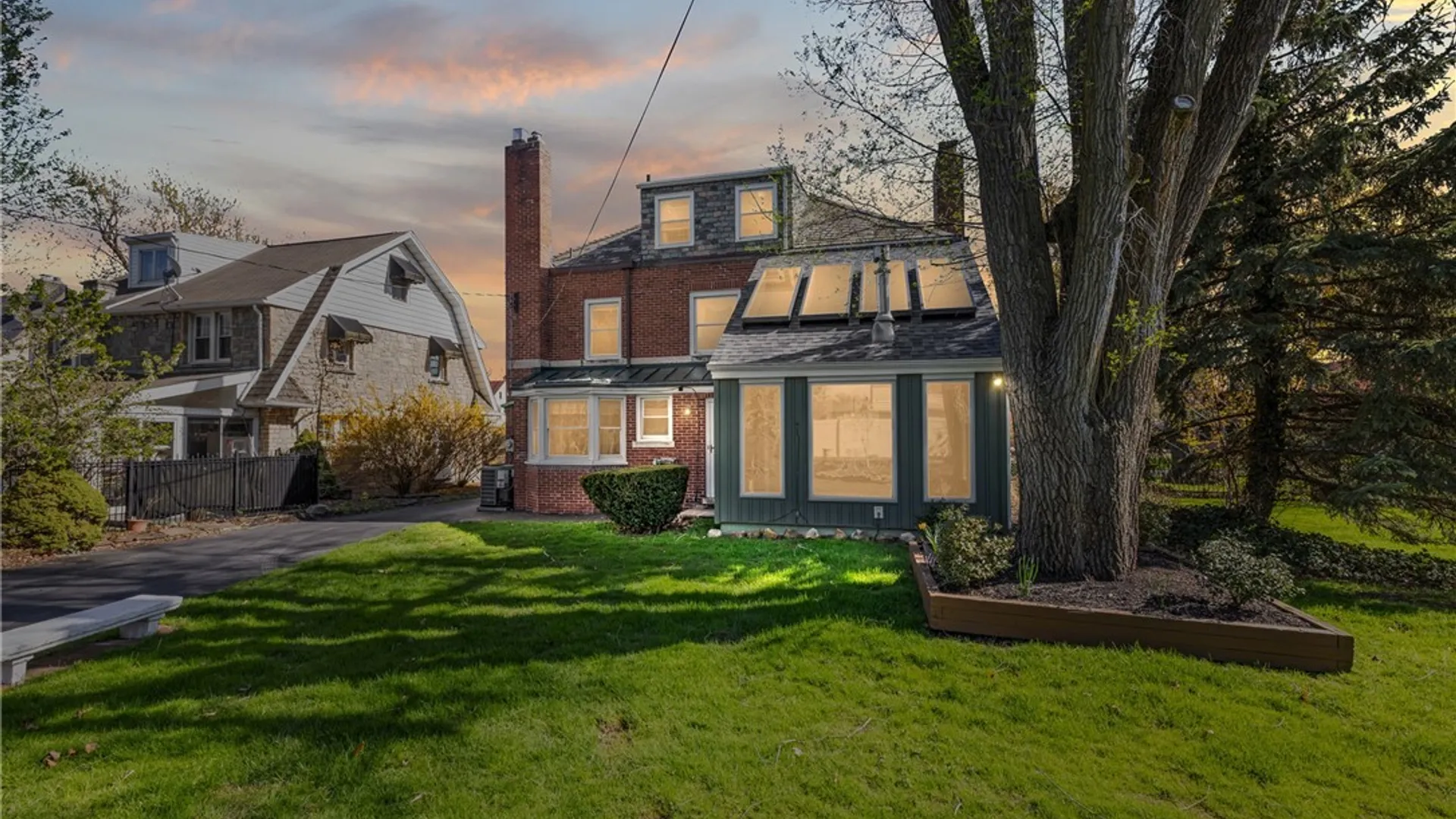 Property at 178 Deerhurst Park Boulevard, Tonawanda, NY 14217 41