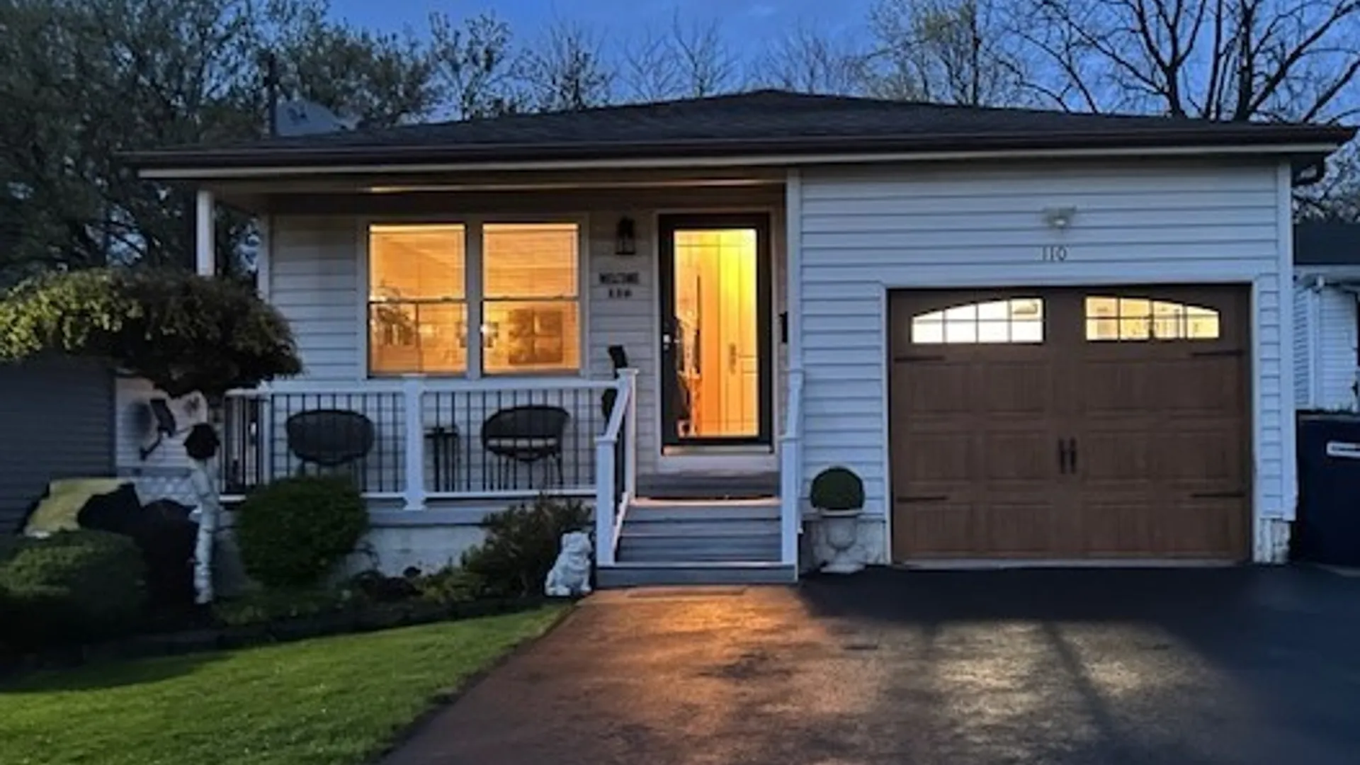 Property at 110 Leicestershire Road, Irondequoit, NY 14621 2