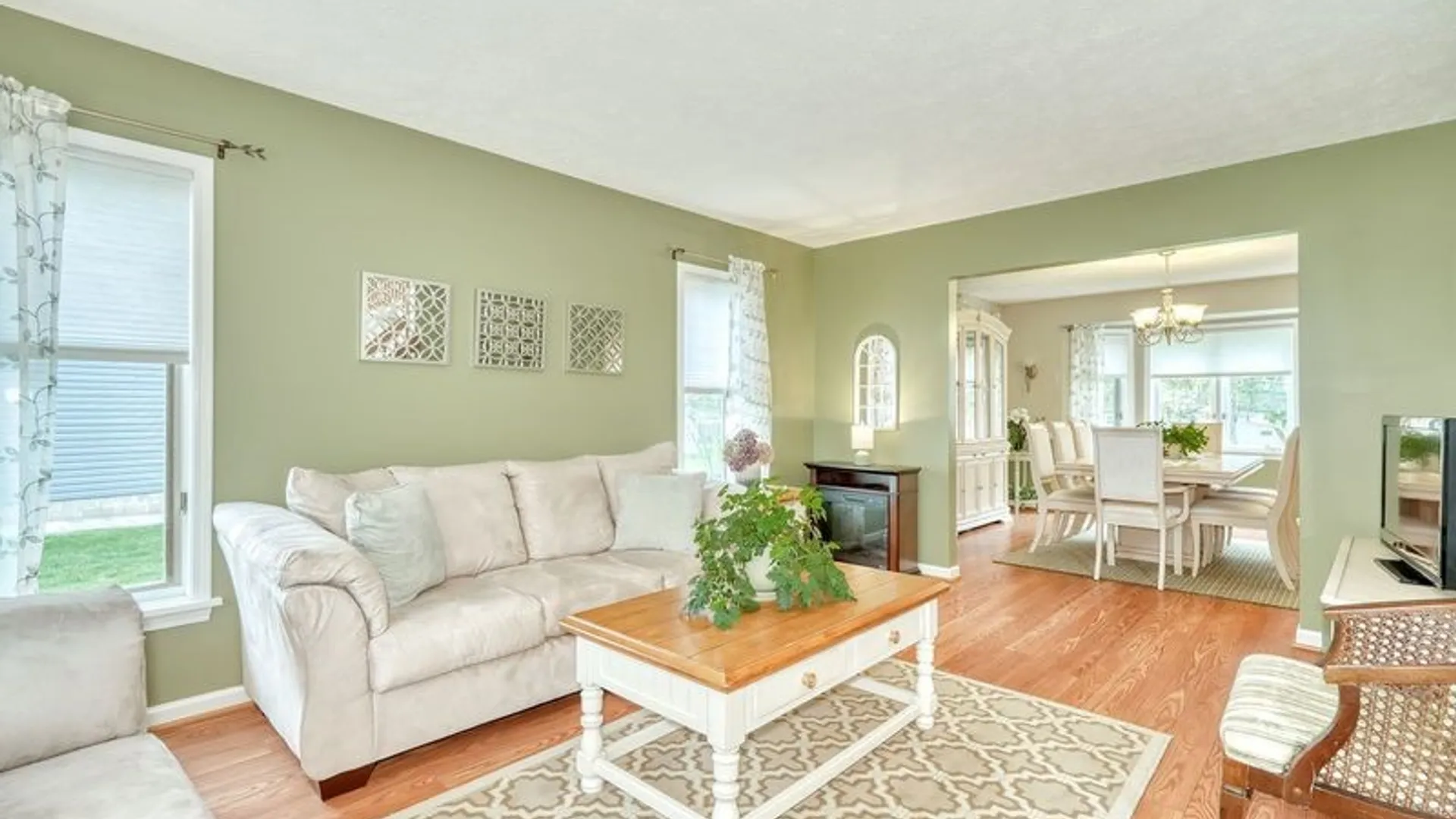 Property at 15 Corral Drive, Penfield, NY 14526 6