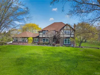 5 Poinciana Drive, Pittsford, NY 14534