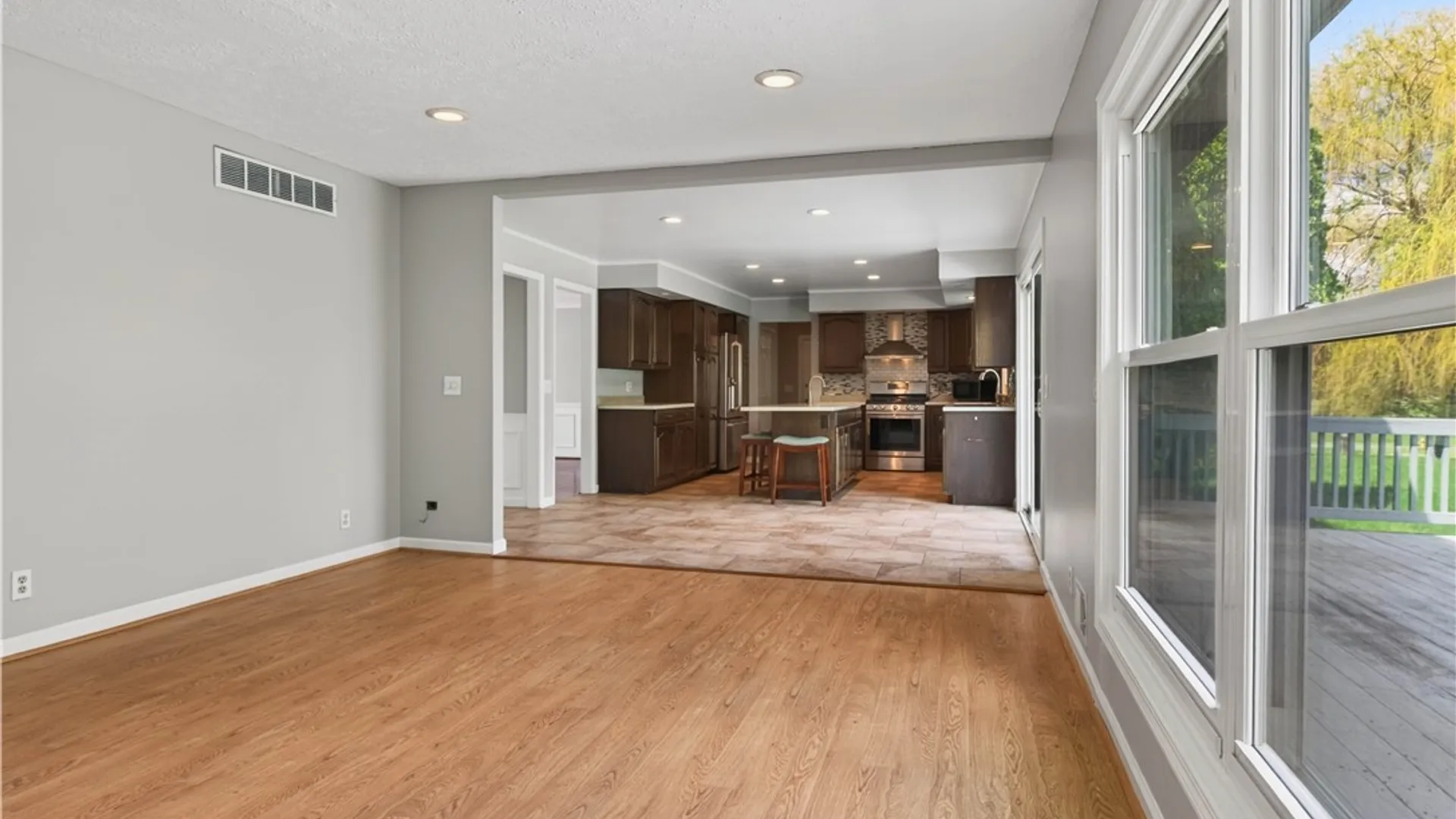 Property at 5 Poinciana Drive, Pittsford, NY 14534 22