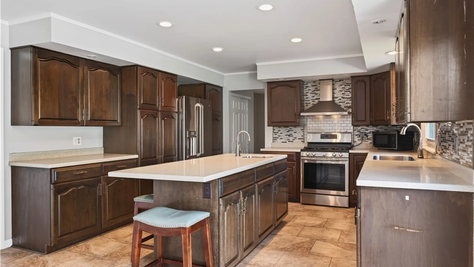 Property at 5 Poinciana Drive, Pittsford, NY 14534 23